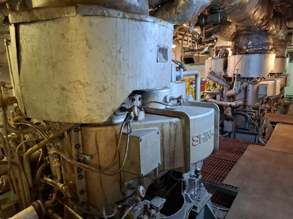 Shinko COPT cargo oil pump turbines in a tanker engine room – Mescomar service